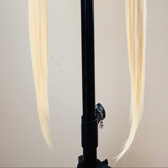 Very Pretty Long Blonde Premium Fiber Lace Front Wig Daily Wear or Events - Picture 7 of 15